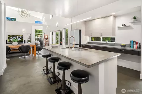 Kitchen - 8622 NE 177th Pl, Bothell, WA 98011 photo 5 of 6