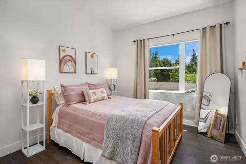 Bedroom - 8622 NE 177th Pl, Bothell, WA 98011 photo 3 of 3