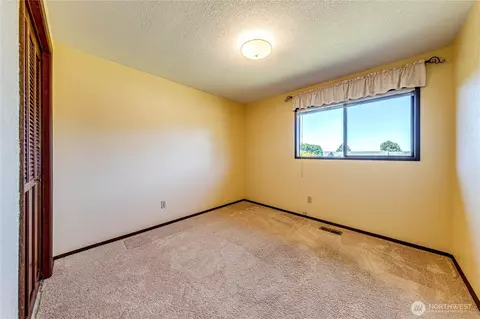 Bedroom - 305 Norman St, Sequim, WA 98382 photo 3 of 5
