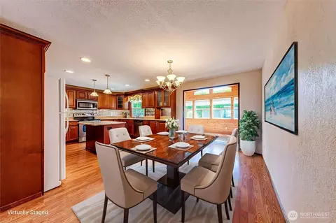 Dining - 305 Norman St, Sequim, WA 98382 photo 1 of 1