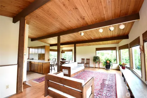 Living - 330 E Anderson Rd, Sequim, WA 98382 photo 3 of 5