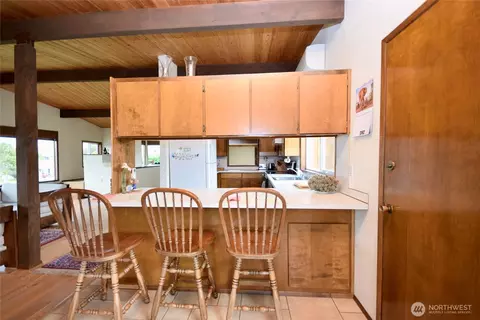 Kitchen - 330 E Anderson Rd, Sequim, WA 98382 photo 1 of 3