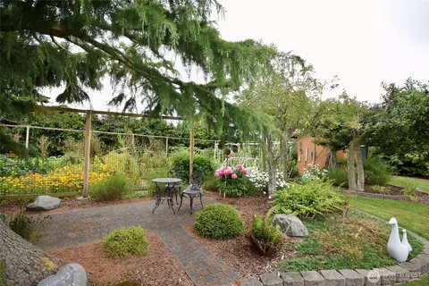 Exterior - 330 E Anderson Rd, Sequim, WA 98382 photo 4 of 9