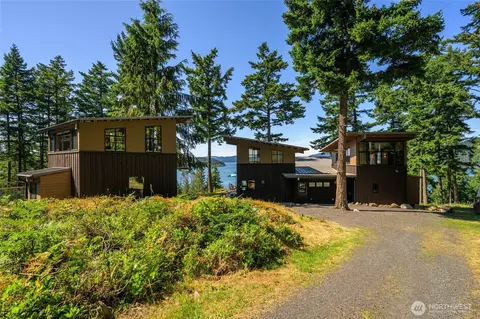 405 NW Thatcher Pass Rd, Decatur Island, WA 98221