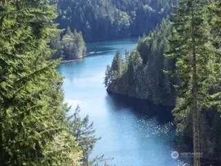 50 N Beaver Pl S, Hoodsport, WA 98548