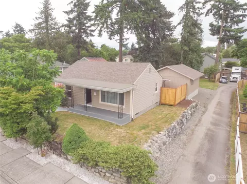 5825 S Alaska St, Tacoma, WA 98408