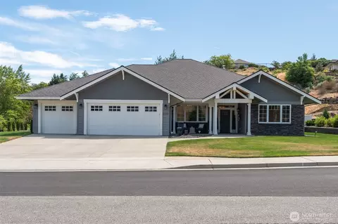 2039 Maiden Ln, Wenatchee, WA 98801