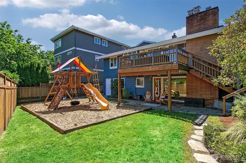 1212 3rd Ave N, Seattle, WA 98109
