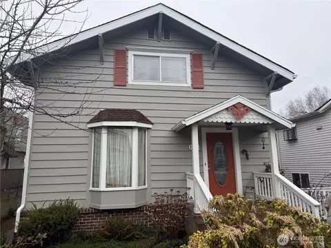 621 Bell St #2, Edmonds, WA 98020