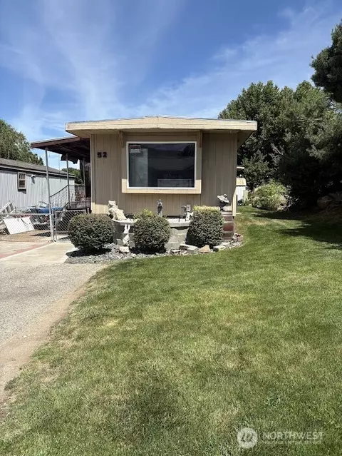 211 Pace Dr #52, East Wenatchee, WA 98802