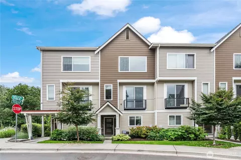 4239 NE 3rd Ln, Renton, WA 98059
