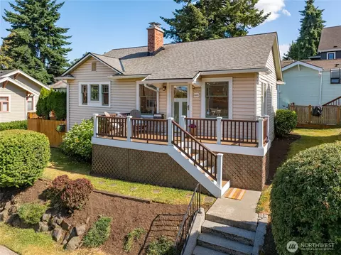 6806 Woodlawn Ave NE, Seattle, WA 98115