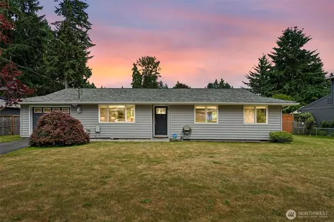 8325 Daycrest Dr SE, Olympia, WA 98513