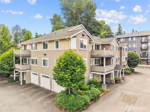 13511 97th Ave E #304, Puyallup, WA 98373