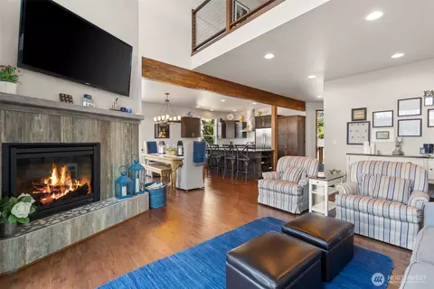 Living - 1321 E Mason Lake Dr E, Grapeview, WA 98546 photo 3 of 4