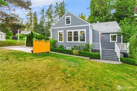 9809 Shepler Rd NE, Bremerton, WA 98311