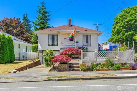 1147 Trenton Ave, Bremerton, WA 98310