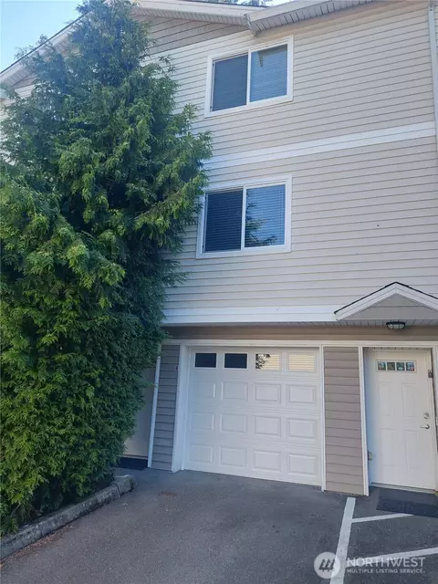 Exterior - 6907 Rainier Dr E #1B, Everett, WA 98203 photo 1 of 9