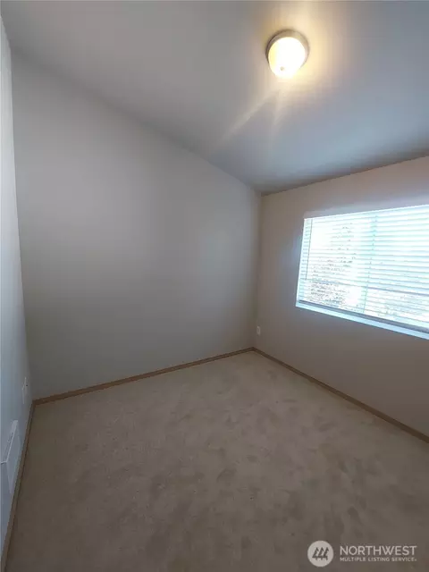Bedroom - 6907 Rainier Dr E #1B, Everett, WA 98203 photo 1 of 4
