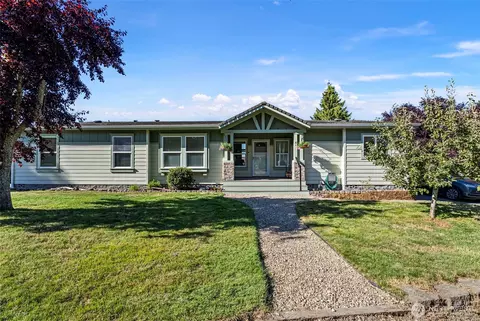51 E Alder St, Port Ludlow, WA 98365