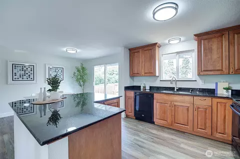 Kitchen - 2019 181st St SE, Bothell, WA 98012 photo 2 of 4