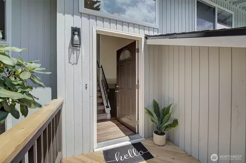 Entry Way - 2019 181st St SE, Bothell, WA 98012 photo 1 of 1