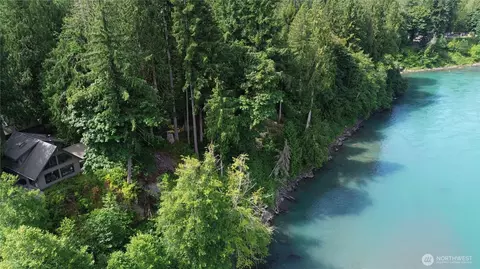 46699 Baker Loop Rd, Concrete, WA 98237