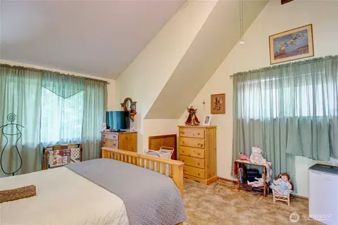 Bedroom - 46699 Baker Loop Rd, Concrete, WA 98237 photo 1 of 1