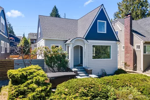 5041 35th Ave SW, Seattle, WA 98126