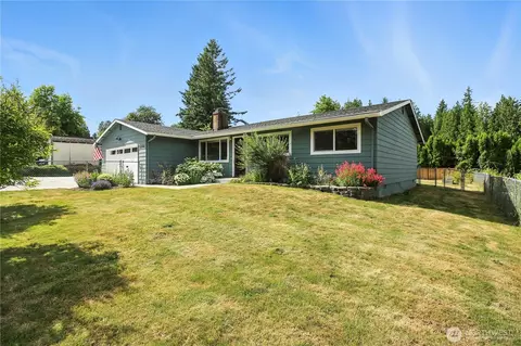 18844 SE 214th St, Renton, WA 98058
