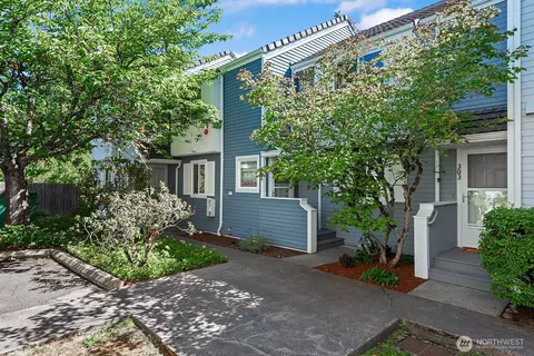 17218 97th Pl SW #303, Vashon, WA 98070