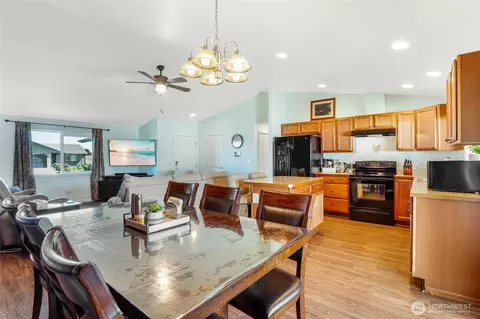 1270 E Birch St, Othello, WA 99344 photo 14