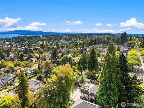 View/Area - 914 23rd Ave E, Seattle, WA 98112 photo 5 of 5