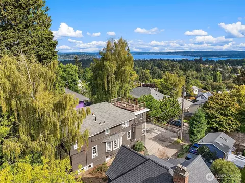 View/Area - 914 23rd Ave E, Seattle, WA 98112 photo 1 of 5