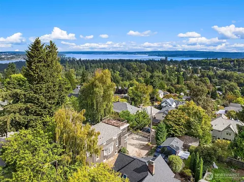 View/Area - 914 23rd Ave E, Seattle, WA 98112 photo 4 of 5