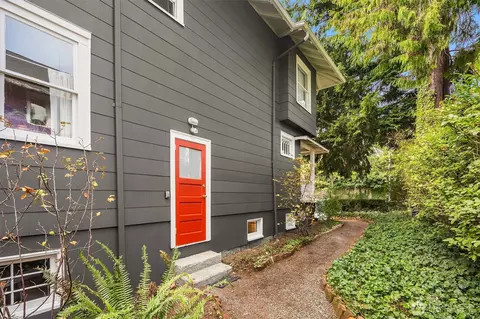 Other - 914 23rd Ave E, Seattle, WA 98112 photo 4 of 4
