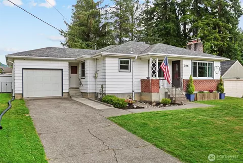 706 N 16th Ave, Kelso, WA 98626