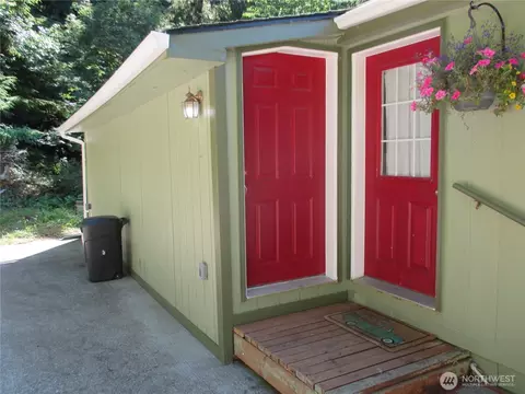 330 E Timbertides Rd, Union, WA 98592 photo 9