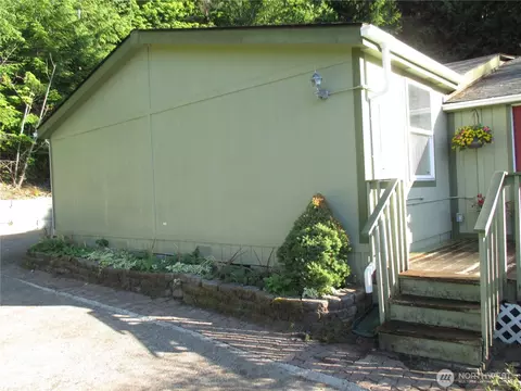 330 E Timbertides Rd, Union, WA 98592 photo 4