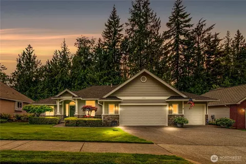 17916 Oxford Dr, Arlington, WA 98223