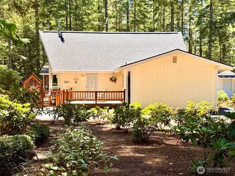 30 E Hemlock Ln, Union, WA 98592