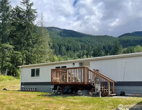 226 Bennett Rd, Randle, WA 98377