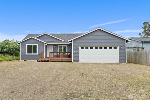 930 Torrisdale Ave SW, Ocean Shores, WA 98569