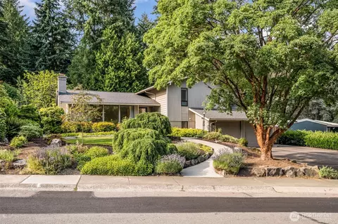 12832 NE 32nd St, Bellevue, WA 98005