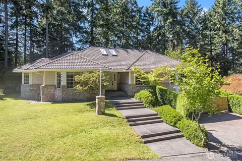 6810 65th Ave W, Lakewood, WA 98499