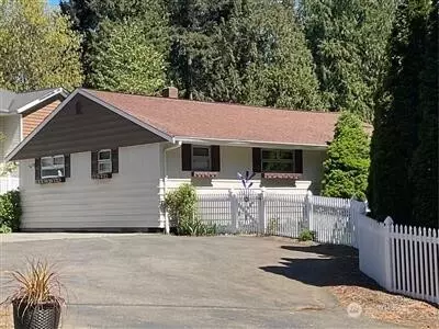 12834 NE 70th Pl, Kirkland, WA 98033