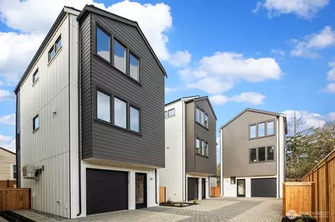 7118 44th Ave S, Seattle, WA 98118