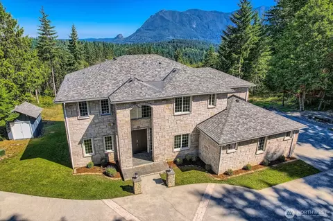 44250 SEdgewick Rd, North Bend, WA 98045