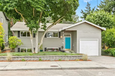 2627 39th Ave SW, Seattle, WA 98116