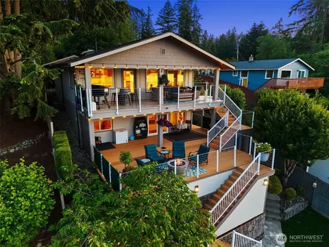 30804 229th Pl SE, Black Diamond, WA 98010